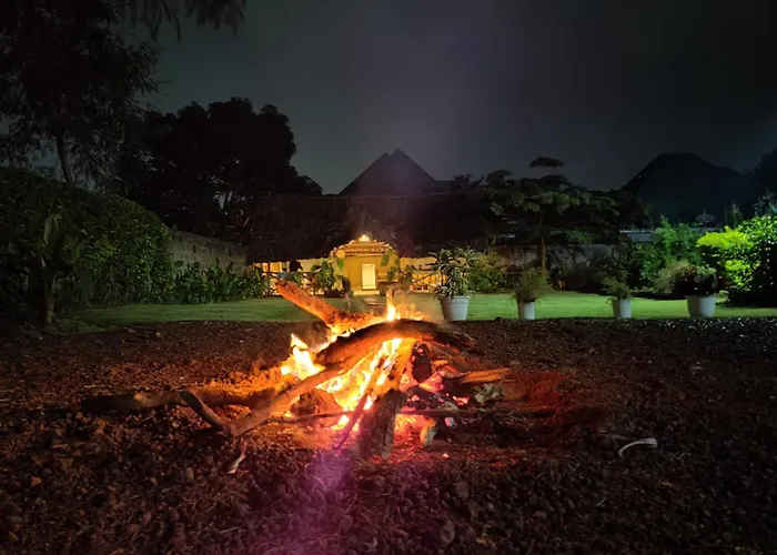 Goodtimewithfar House