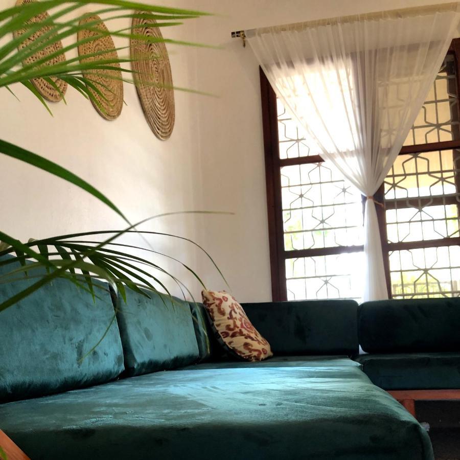 Goodtimewithfar House *